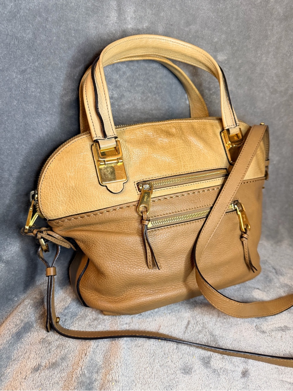 Chloé Two-Way Tan and Cream Leather Shoulder Bag with Gold Hardware - Authentic - Picture 3 of 13